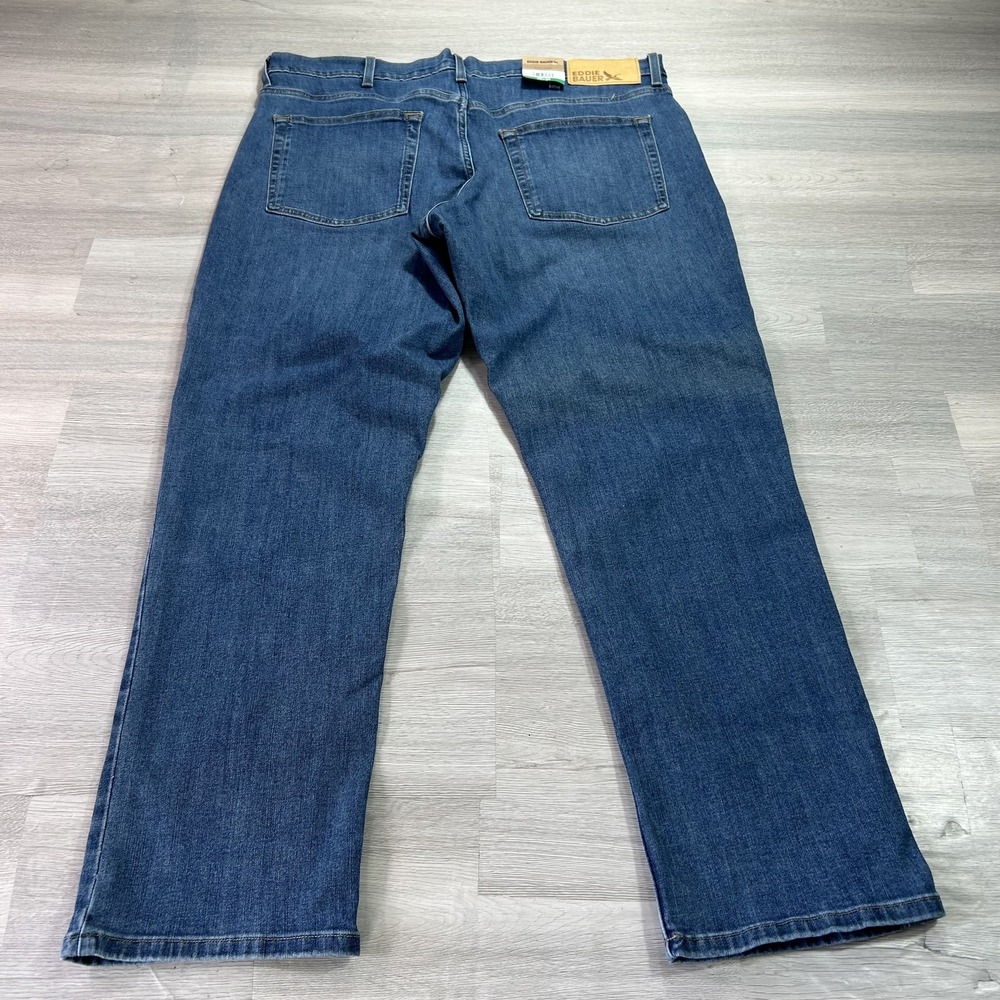 Eddie Bauer Jeans Mens 38x30 Blue Regular Straight Stretch Denim Med Wash